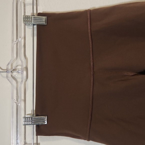 Lululemon Wunder Train High-Rise Shorts Size 2 – Fast Drying, Comfy & Cute! - Picture 4 of 10